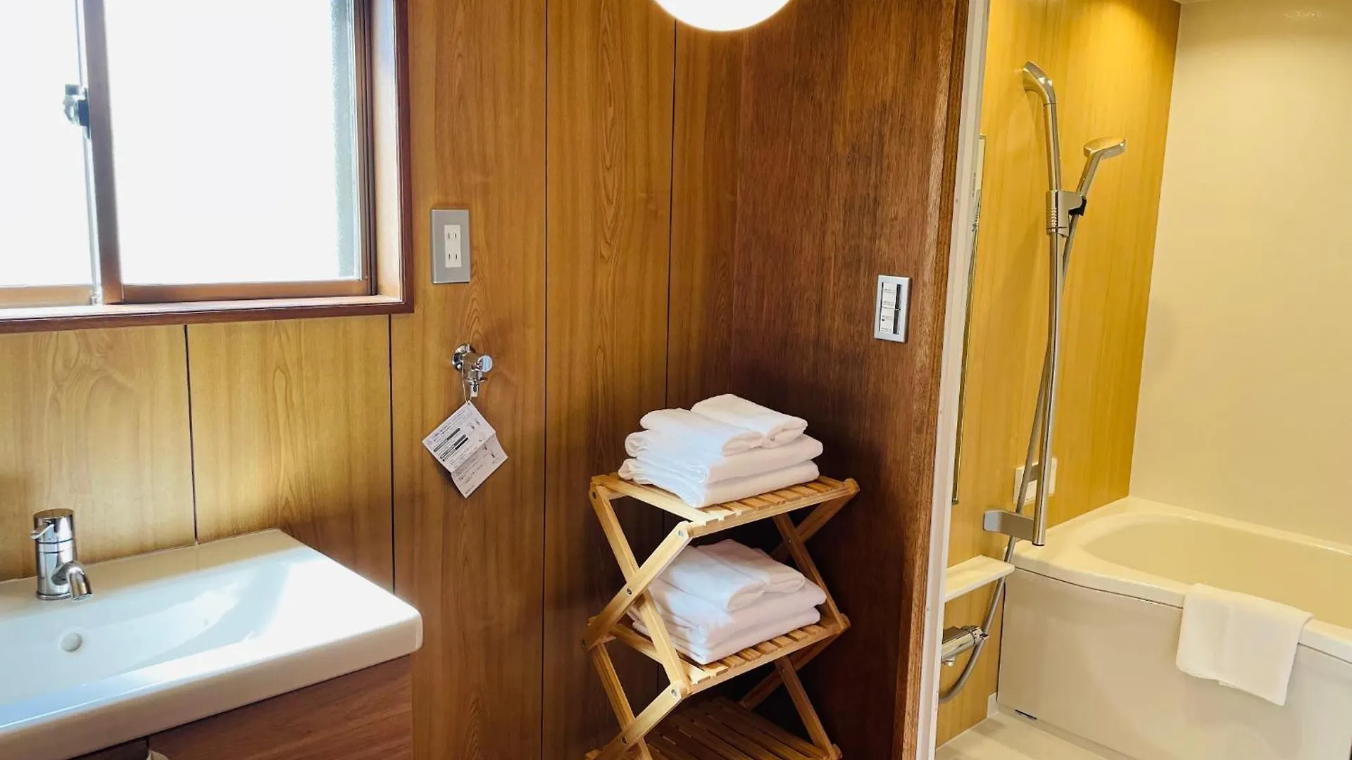 Apartment Ａｔｔａ Ｈｏｔｅｌ Ｋａｍａｋｕｒａ - Vacation Stay 33593V Kamakura Japan